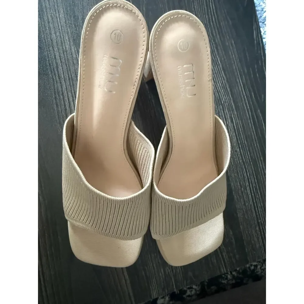 6/$25 Musshoe Nude Mule Heels Sz. 10